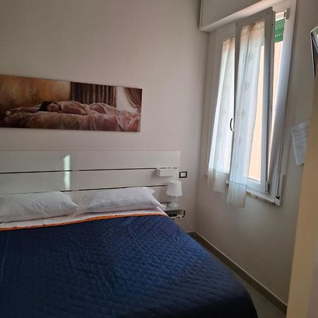 Fare Bnb - Room Del Parco Reggio nell'Emilia Exterior foto