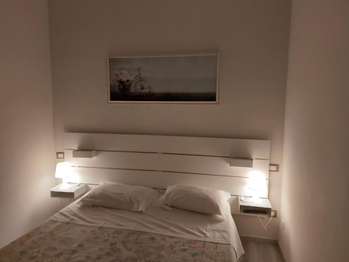 Fare Bnb - Room Del Parco Reggio nell'Emilia Exterior foto