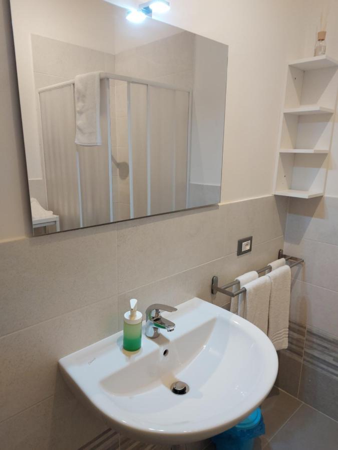 Fare Bnb - Room Del Parco Reggio nell'Emilia Exterior foto