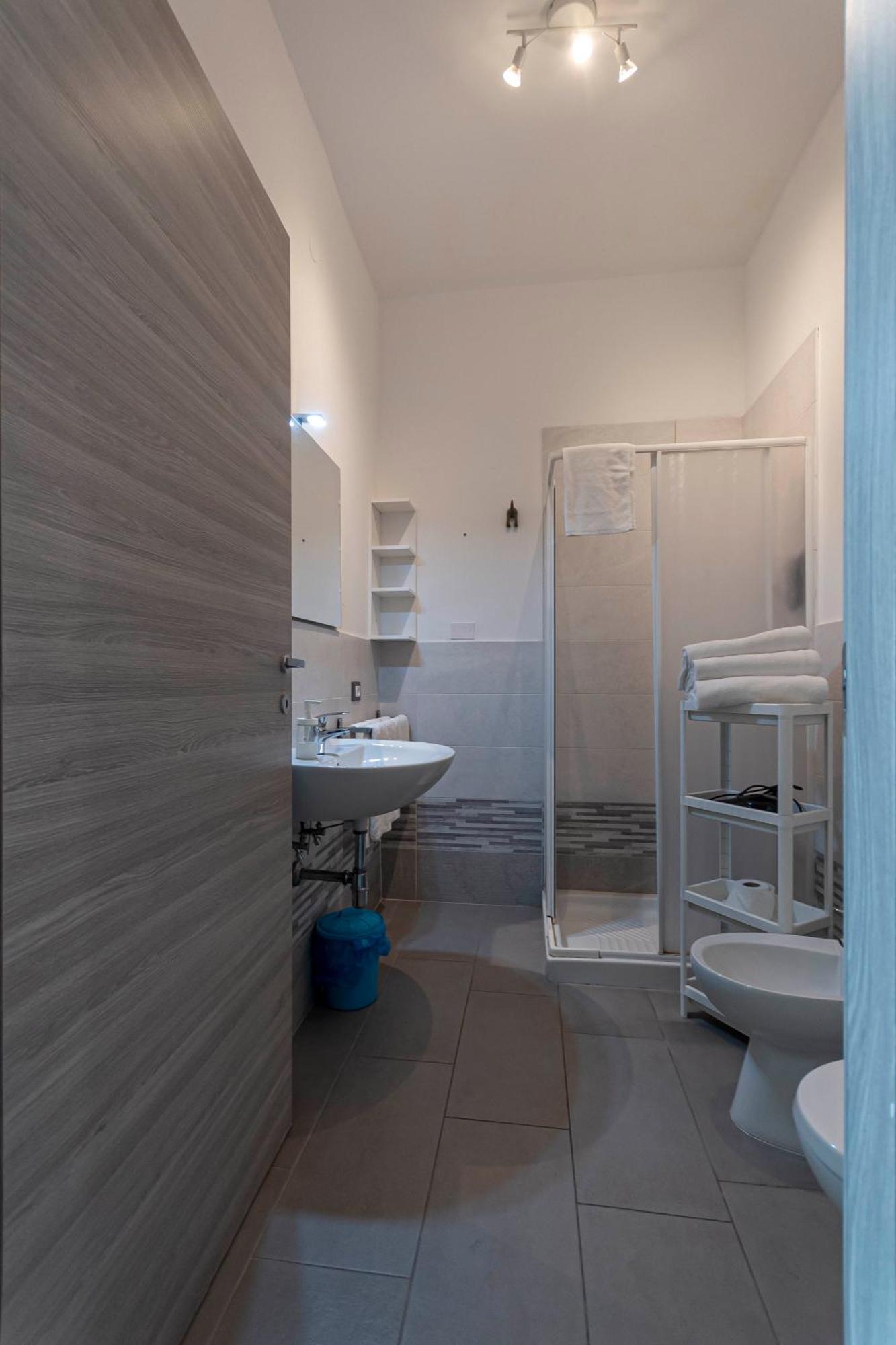 Fare Bnb - Room Del Parco Reggio nell'Emilia Exterior foto