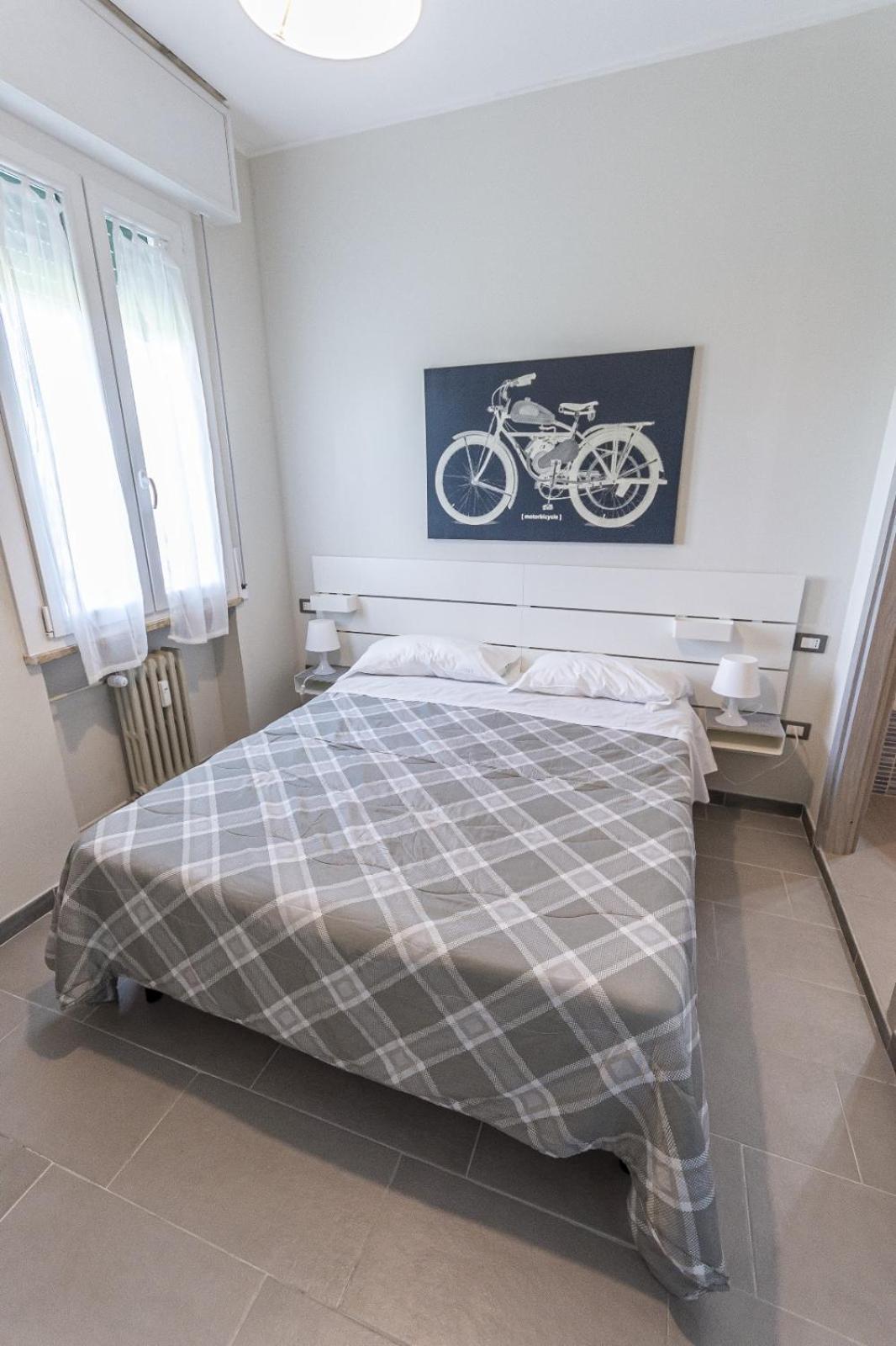 Fare Bnb - Room Del Parco Reggio nell'Emilia Exterior foto