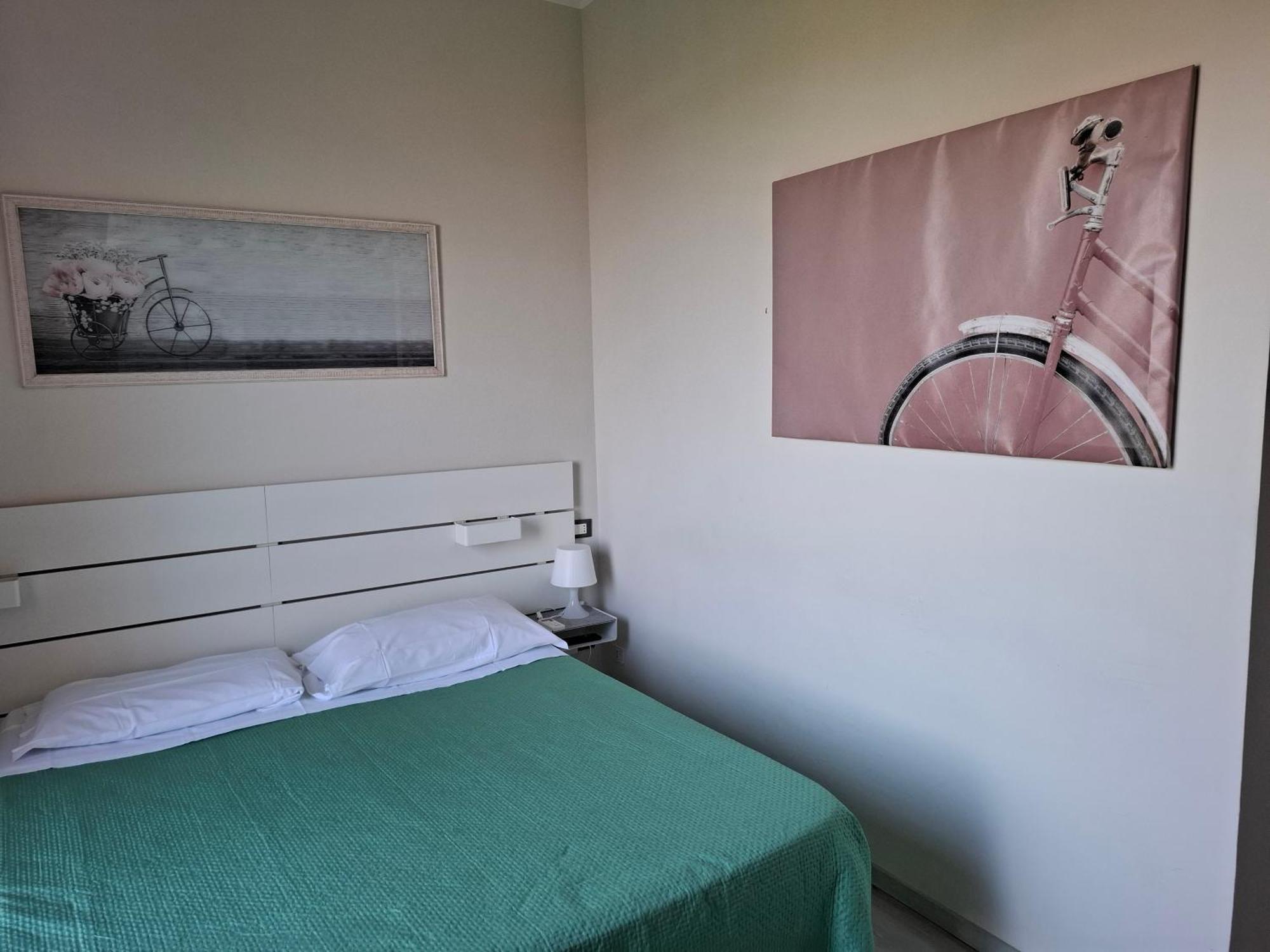 Fare Bnb - Room Del Parco Reggio nell'Emilia Exterior foto